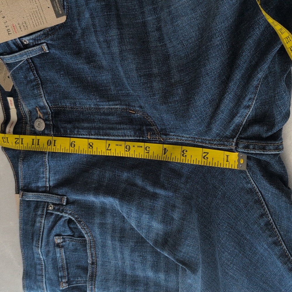 Size 18W 711 Levi Strauss & Co Skinny  Jeans  NWT ! - Picture 14 of 14